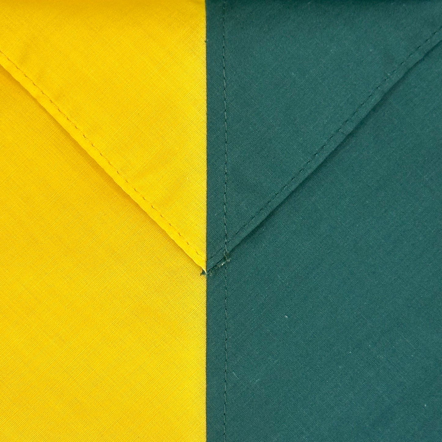 Child Necker Half and Half - Gold / Scout Green