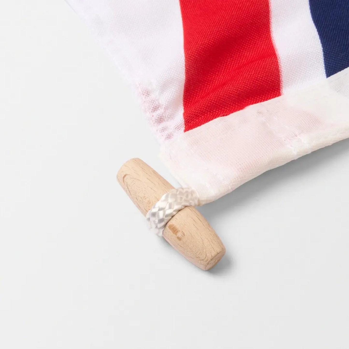 Printed Union Flag with Rope and Toggle 137 x 69cms